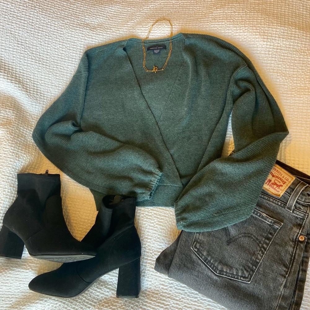 American Eagle Bishop Sleeve Cropped Sweater XS